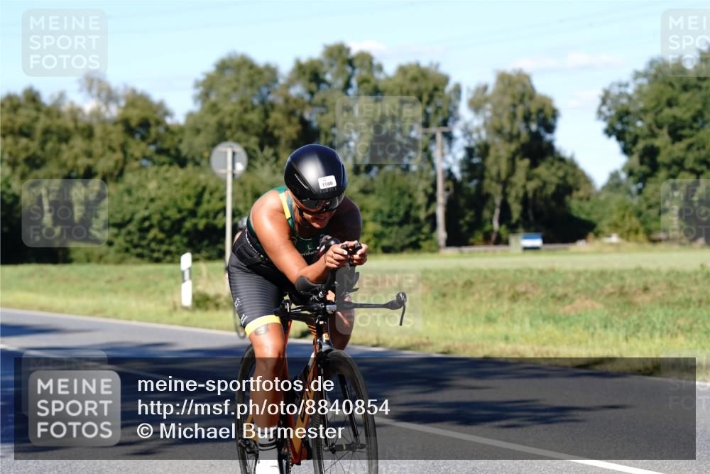 07.09.2025 - 19. Norderstedt Triathlon Michael Burmester http://msf.ph/oto/8840854 07.09.2025 15:10:59 Radfahren 472, 1500 meine-sportfotos.de