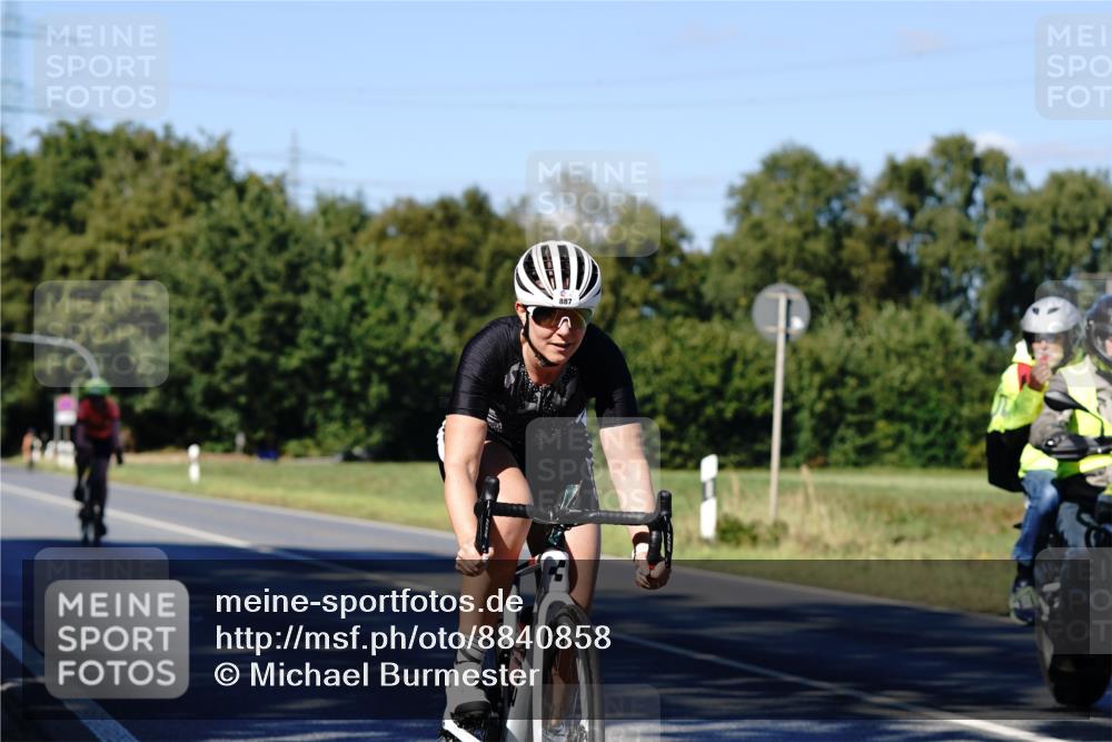 07.09.2025 - 19. Norderstedt Triathlon Michael Burmester http://msf.ph/oto/8840858 07.09.2025 15:11:11 Radfahren 390, 408, 887 meine-sportfotos.de