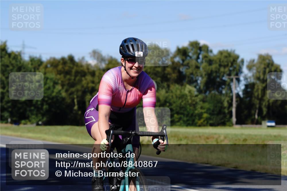 07.09.2025 - 19. Norderstedt Triathlon Michael Burmester http://msf.ph/oto/8840867 07.09.2025 15:11:14 Radfahren 390, 408 meine-sportfotos.de