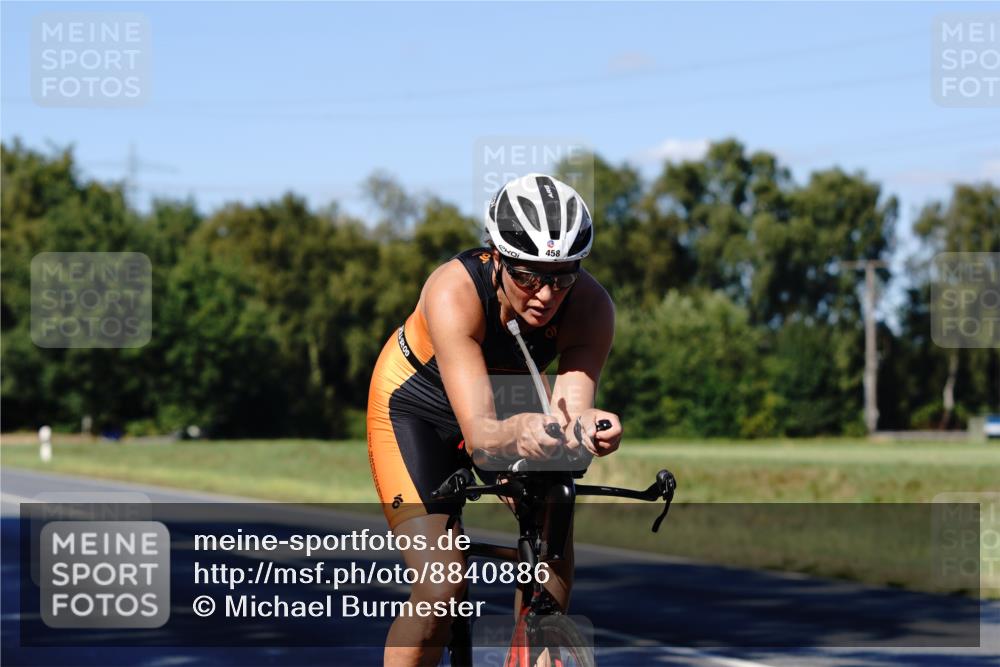 07.09.2025 - 19. Norderstedt Triathlon Michael Burmester http://msf.ph/oto/8840886 07.09.2025 15:11:59 Radfahren 458 meine-sportfotos.de