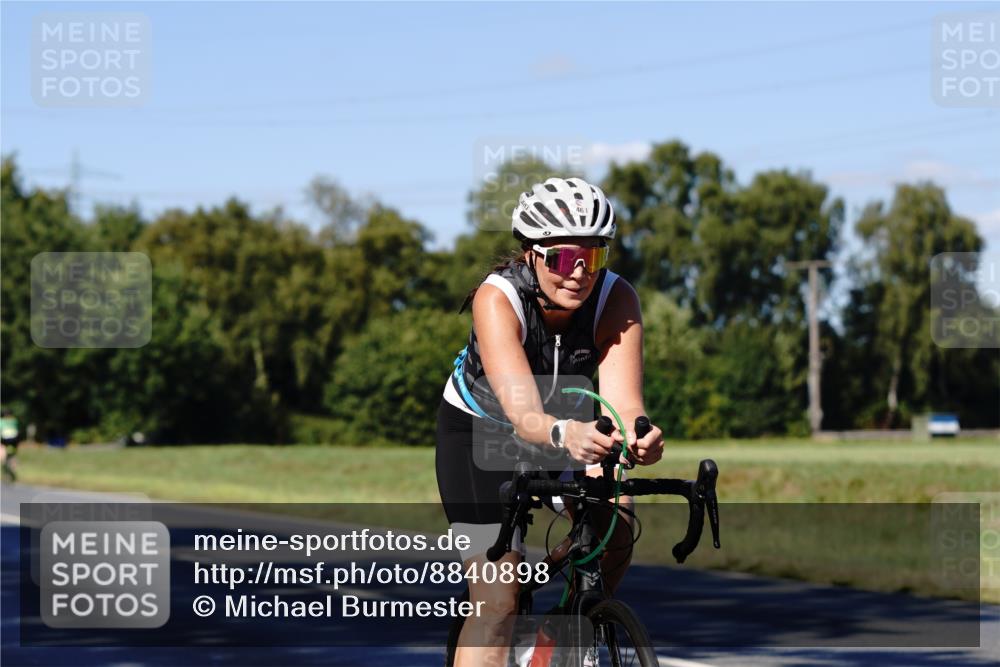 07.09.2025 - 19. Norderstedt Triathlon Michael Burmester http://msf.ph/oto/8840898 07.09.2025 15:12:13 Radfahren 461 meine-sportfotos.de