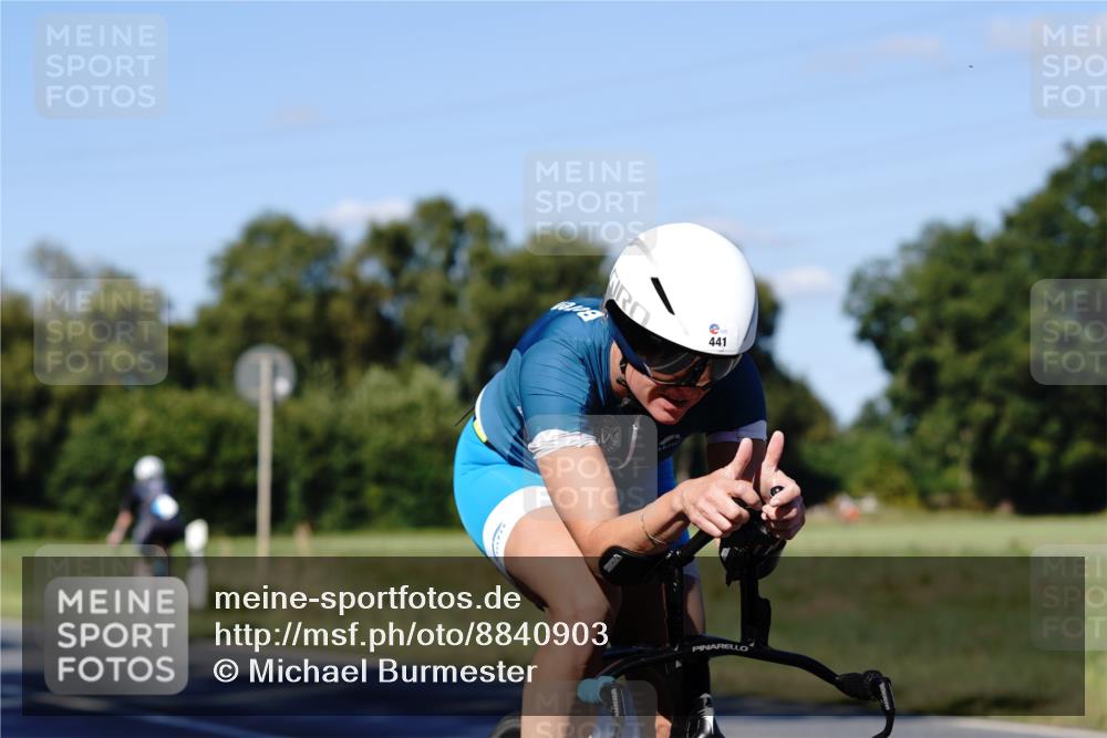 07.09.2025 - 19. Norderstedt Triathlon Michael Burmester http://msf.ph/oto/8840903 07.09.2025 15:12:18 Radfahren 441 meine-sportfotos.de