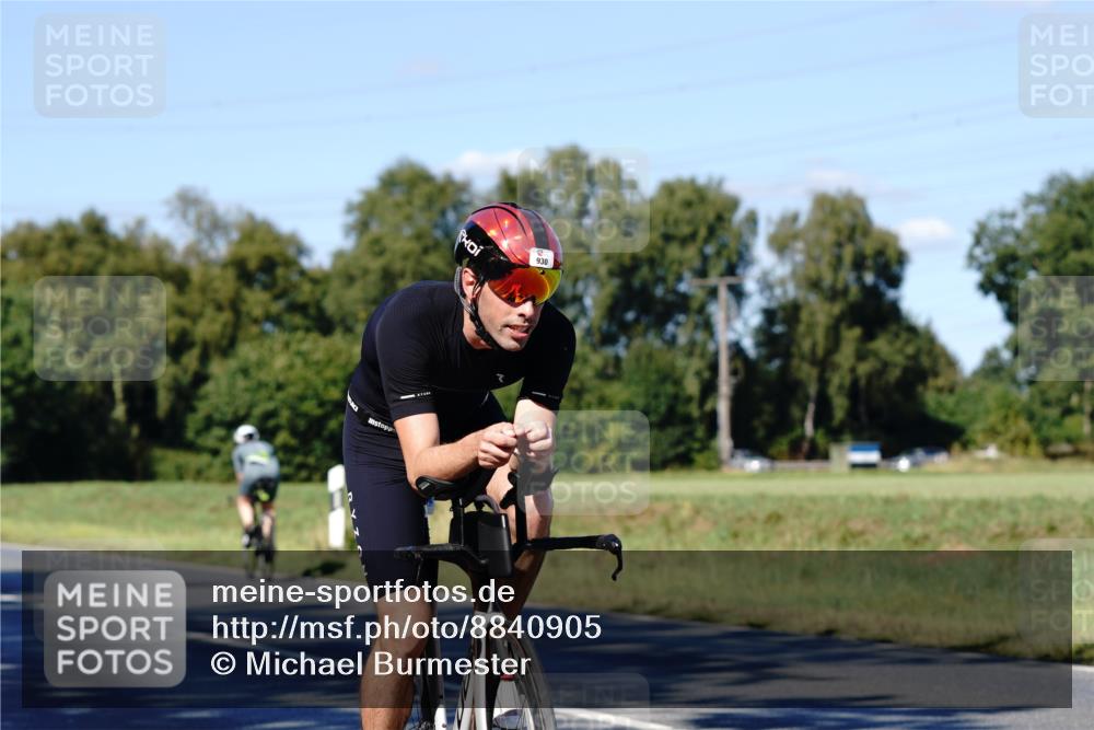 07.09.2025 - 19. Norderstedt Triathlon Michael Burmester http://msf.ph/oto/8840905 07.09.2025 15:12:25 Radfahren 930 meine-sportfotos.de