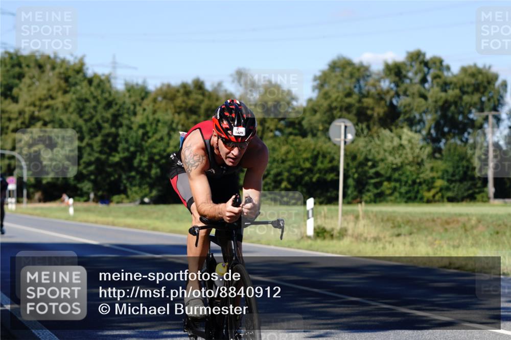 07.09.2025 - 19. Norderstedt Triathlon Michael Burmester http://msf.ph/oto/8840912 07.09.2025 15:12:33 Radfahren 943, 1429, 1484, 1496 meine-sportfotos.de