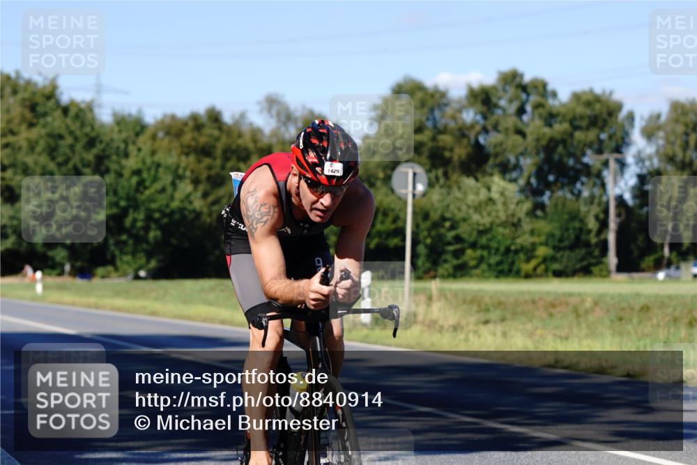 07.09.2025 - 19. Norderstedt Triathlon Michael Burmester http://msf.ph/oto/8840914 07.09.2025 15:12:33 Radfahren 943, 1429, 1484, 1496 meine-sportfotos.de