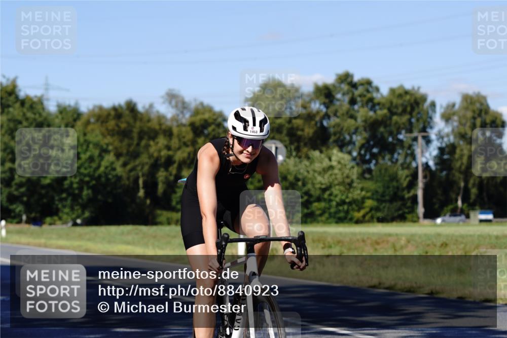 07.09.2025 - 19. Norderstedt Triathlon Michael Burmester http://msf.ph/oto/8840923 07.09.2025 15:12:39 Radfahren 943, 1453 meine-sportfotos.de
