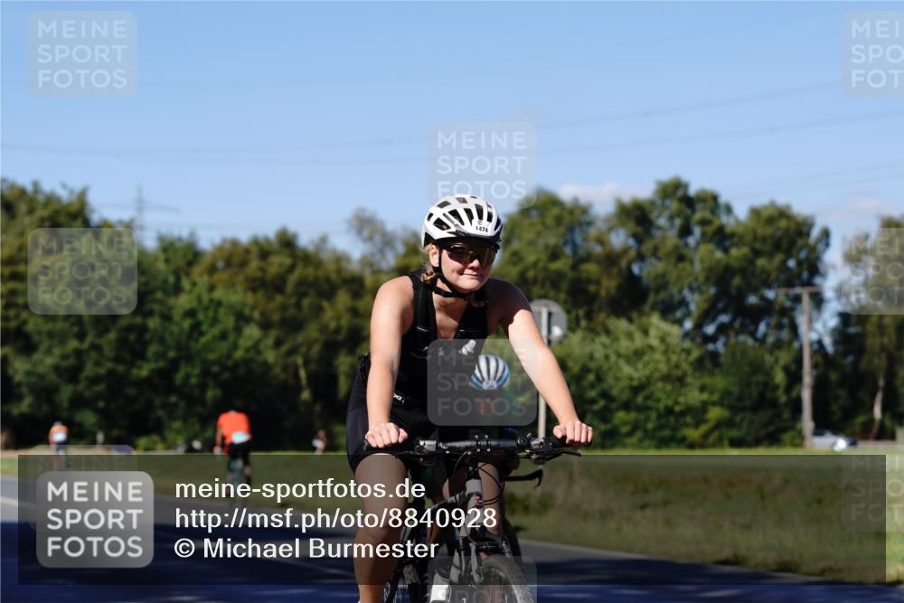 07.09.2025 - 19. Norderstedt Triathlon Michael Burmester http://msf.ph/oto/8840928 07.09.2025 15:12:51 Radfahren 1474, 1489 meine-sportfotos.de