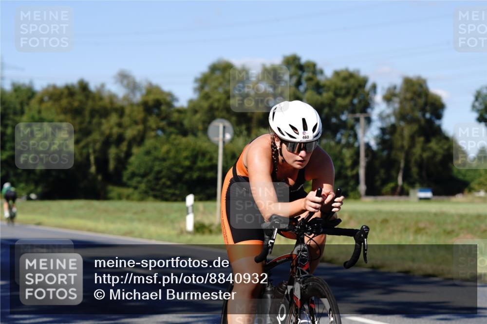 07.09.2025 - 19. Norderstedt Triathlon Michael Burmester http://msf.ph/oto/8840932 07.09.2025 15:13:11 Radfahren 439, 447, 460, 1408 meine-sportfotos.de