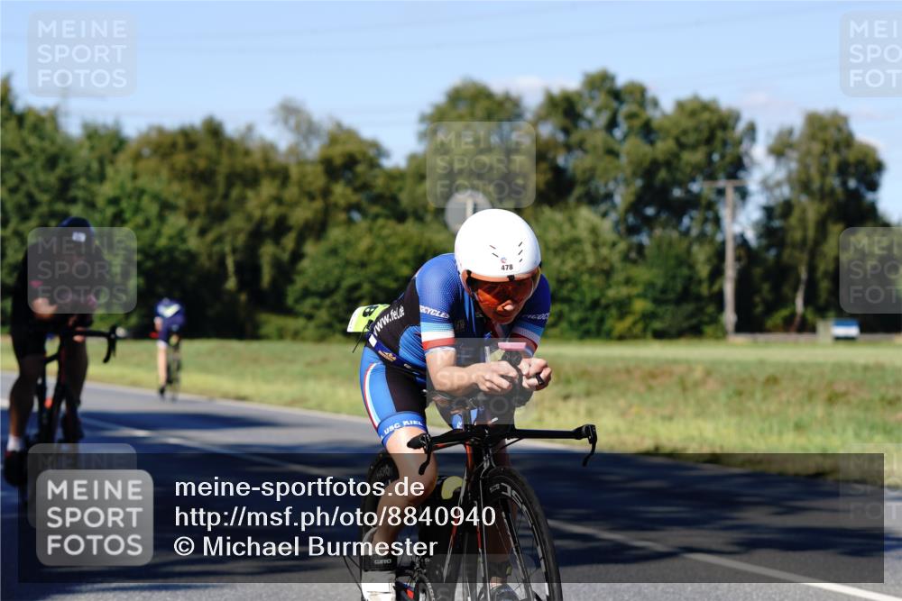 07.09.2025 - 19. Norderstedt Triathlon Michael Burmester http://msf.ph/oto/8840940 07.09.2025 15:13:24 Radfahren 478, 950 meine-sportfotos.de