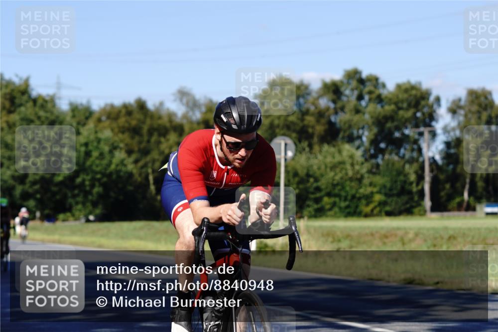 07.09.2025 - 19. Norderstedt Triathlon Michael Burmester http://msf.ph/oto/8840948 07.09.2025 15:13:31 Radfahren 446, 896, 1414, 1497 meine-sportfotos.de