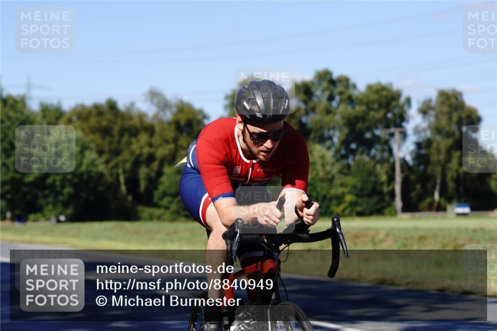 07.09.2025 - 19. Norderstedt Triathlon Michael Burmester http://msf.ph/oto/8840949 07.09.2025 15:13:31 Radfahren 446, 896, 1414, 1497 meine-sportfotos.de