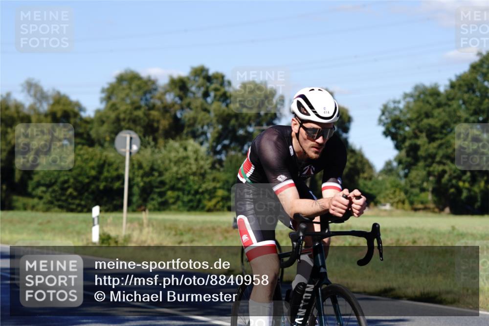 07.09.2025 - 19. Norderstedt Triathlon Michael Burmester http://msf.ph/oto/8840958 07.09.2025 15:13:35 Radfahren 414, 446, 896, 1414, 1532 meine-sportfotos.de