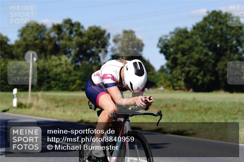 07.09.2025 - 19. Norderstedt Triathlon Michael Burmester http://msf.ph/oto/8840959 07.09.2025 15:13:36 Radfahren 414, 446, 896, 1414, 1532 meine-sportfotos.de