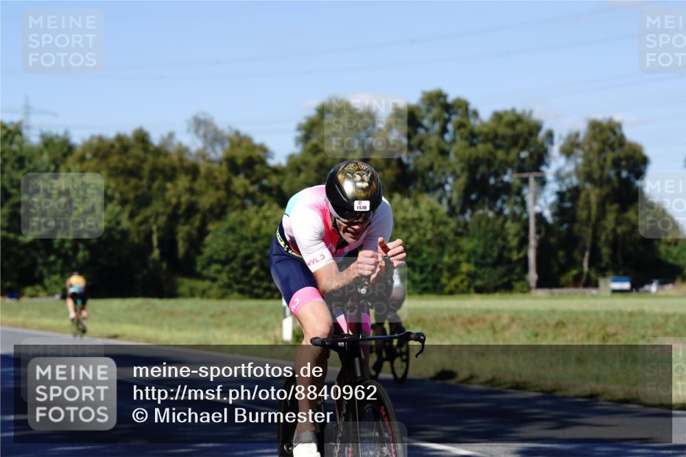 07.09.2025 - 19. Norderstedt Triathlon Michael Burmester http://msf.ph/oto/8840962 07.09.2025 15:13:48 Radfahren 1510, 1530 meine-sportfotos.de