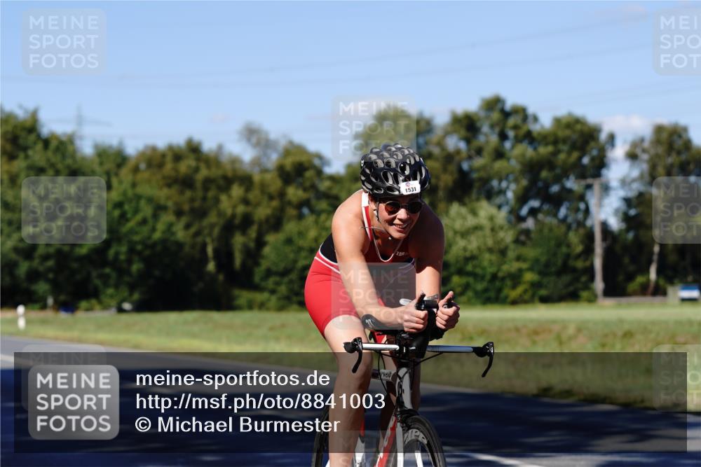 07.09.2025 - 19. Norderstedt Triathlon Michael Burmester http://msf.ph/oto/8841003 07.09.2025 15:14:57 Radfahren 1531 meine-sportfotos.de