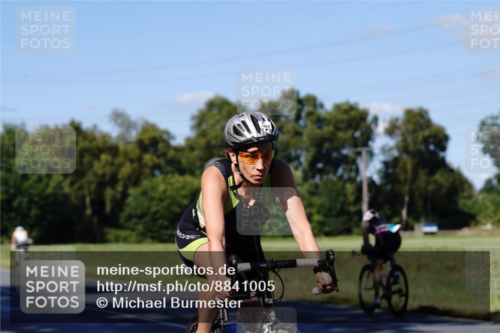 07.09.2025 - 19. Norderstedt Triathlon Michael Burmester http://msf.ph/oto/8841005 07.09.2025 15:15:07 Radfahren 1422 meine-sportfotos.de