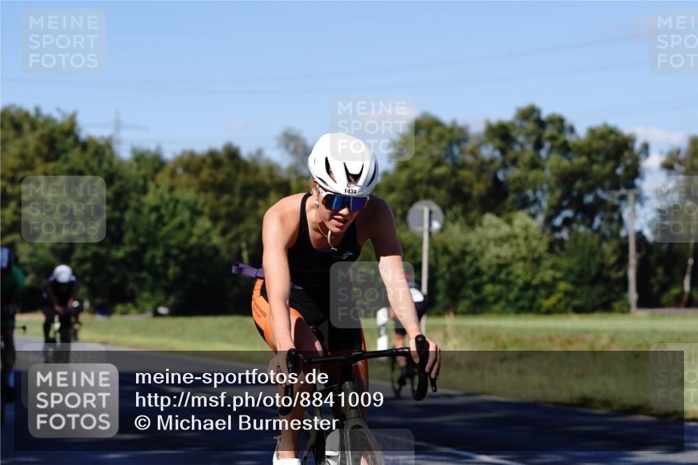 07.09.2025 - 19. Norderstedt Triathlon Michael Burmester http://msf.ph/oto/8841009 07.09.2025 15:15:19 Radfahren 1405, 1434, 1488, 1514 meine-sportfotos.de