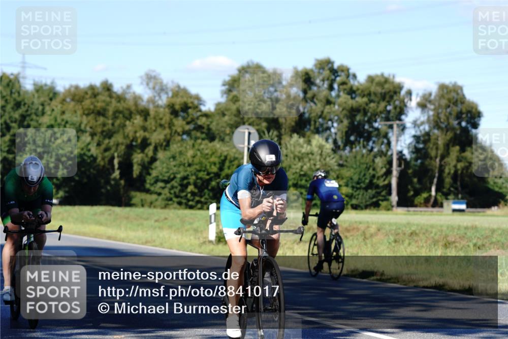 07.09.2025 - 19. Norderstedt Triathlon Michael Burmester http://msf.ph/oto/8841017 07.09.2025 15:15:40 Radfahren 444, 465, 1529 meine-sportfotos.de