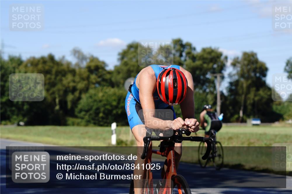 07.09.2025 - 19. Norderstedt Triathlon Michael Burmester http://msf.ph/oto/8841025 07.09.2025 15:15:43 Radfahren 444, 465, 1529 meine-sportfotos.de