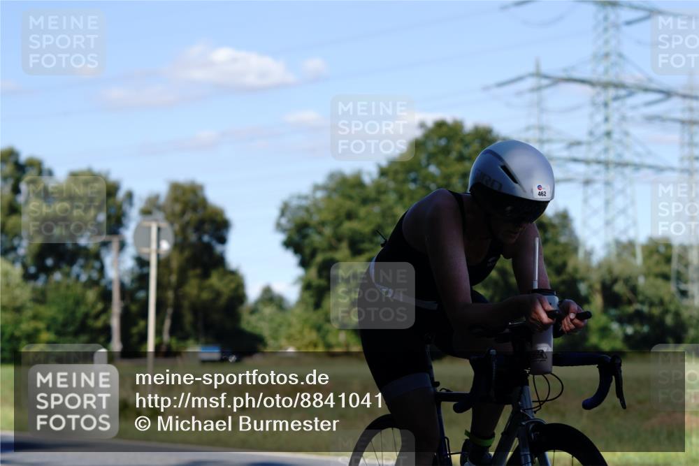 07.09.2025 - 19. Norderstedt Triathlon Michael Burmester http://msf.ph/oto/8841041 07.09.2025 15:16:33 Radfahren 462 meine-sportfotos.de