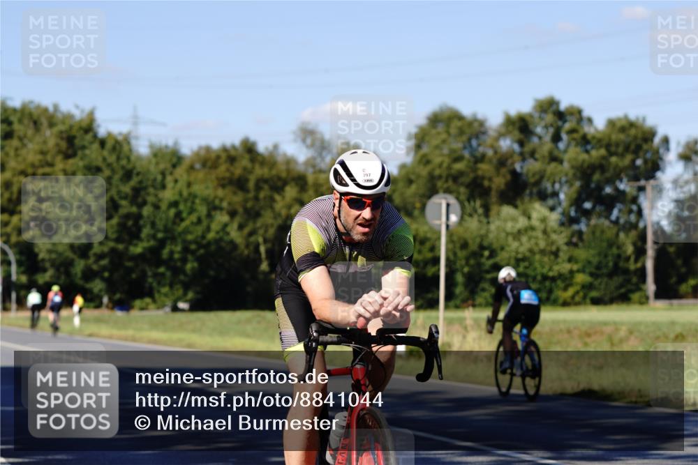 07.09.2025 - 19. Norderstedt Triathlon Michael Burmester http://msf.ph/oto/8841044 07.09.2025 15:17:00 Radfahren 397, 882, 1503 meine-sportfotos.de