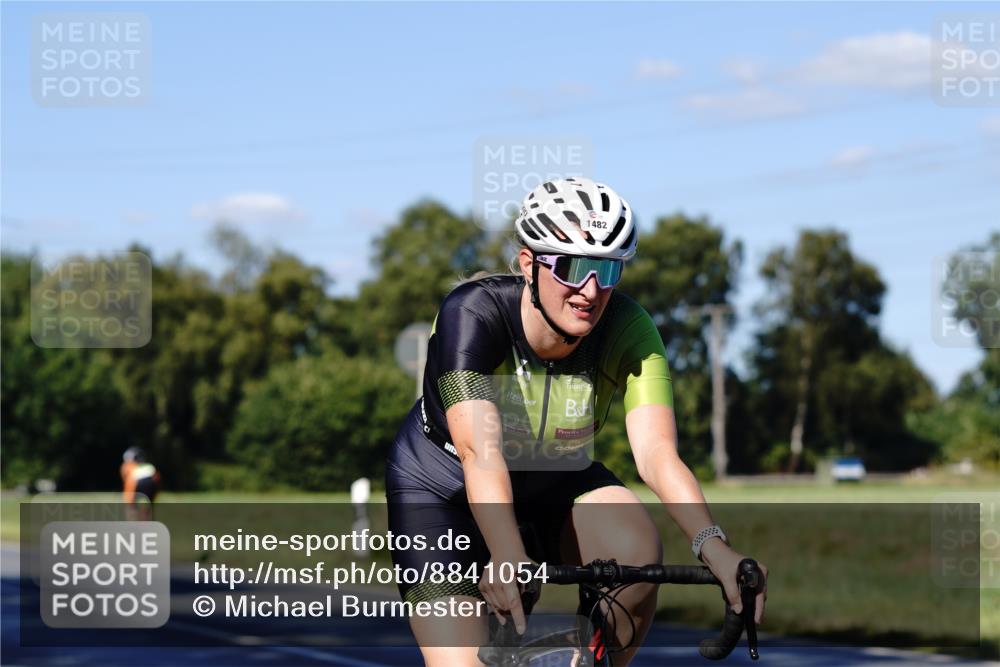 07.09.2025 - 19. Norderstedt Triathlon Michael Burmester http://msf.ph/oto/8841054 07.09.2025 15:17:21 Radfahren 1482, 1545 meine-sportfotos.de