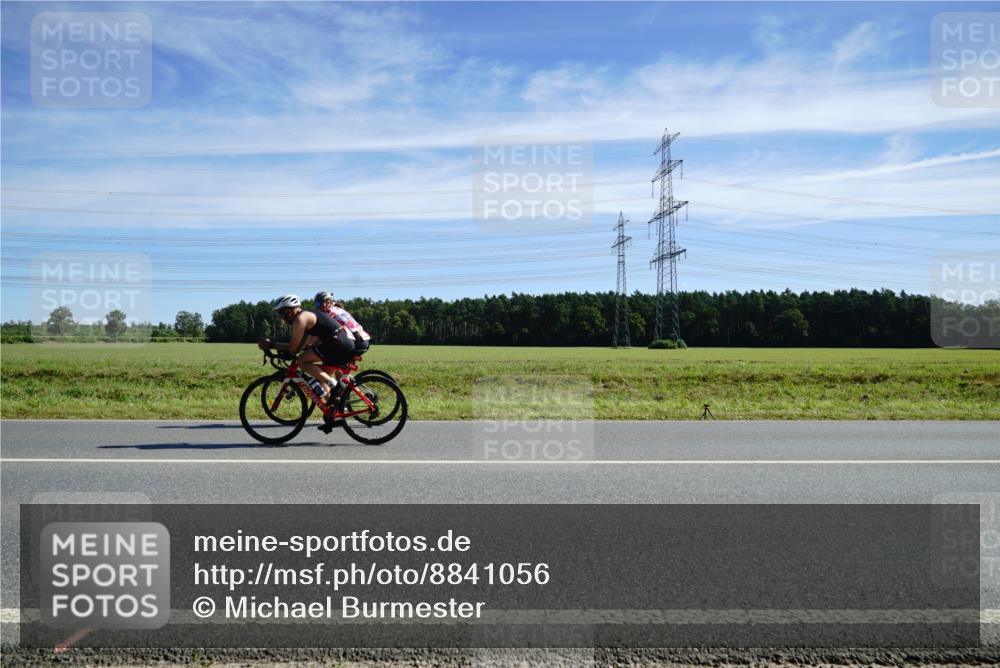 07.09.2025 - 19. Norderstedt Triathlon Michael Burmester http://msf.ph/oto/8841056 07.09.2025 12:23:11 Radfahren 288 meine-sportfotos.de
