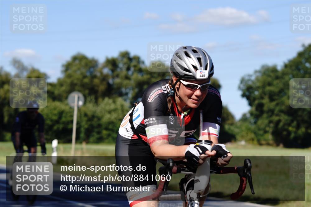 07.09.2025 - 19. Norderstedt Triathlon Michael Burmester http://msf.ph/oto/8841060 07.09.2025 15:17:26 Radfahren 396, 445, 448, 467, 871, 938 meine-sportfotos.de