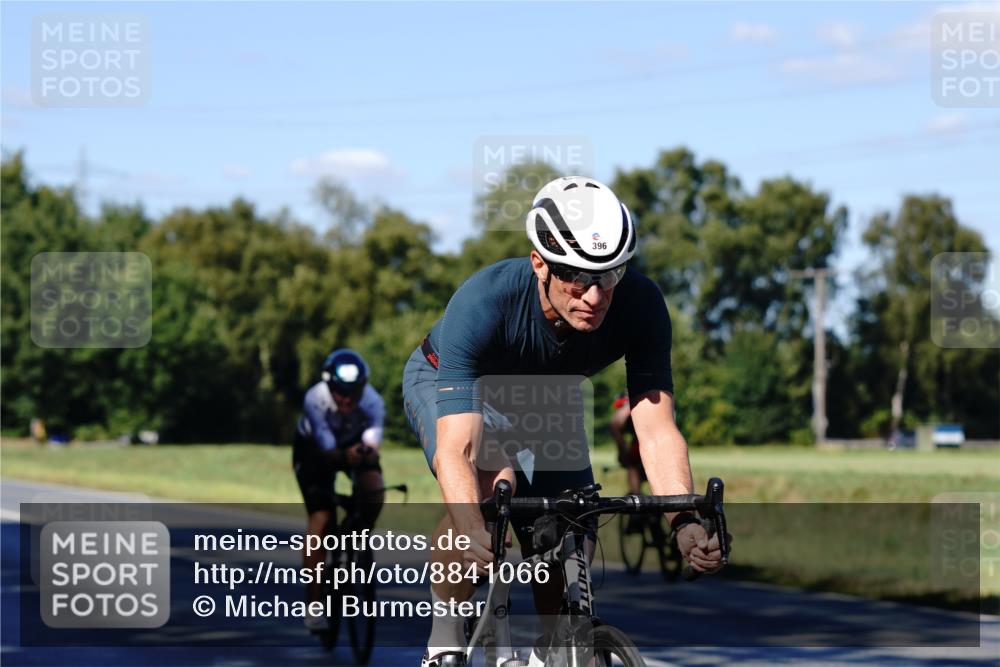 07.09.2025 - 19. Norderstedt Triathlon Michael Burmester http://msf.ph/oto/8841066 07.09.2025 15:17:28 Radfahren 396, 407, 445, 448, 467, 871, 938 meine-sportfotos.de