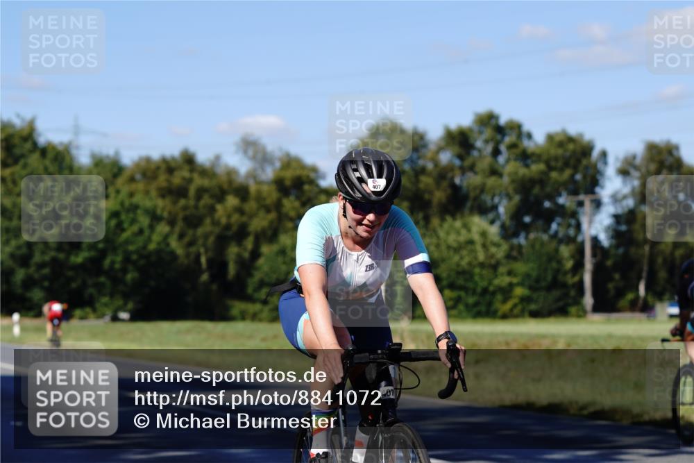 07.09.2025 - 19. Norderstedt Triathlon Michael Burmester http://msf.ph/oto/8841072 07.09.2025 15:17:32 Radfahren 399, 407, 448 meine-sportfotos.de