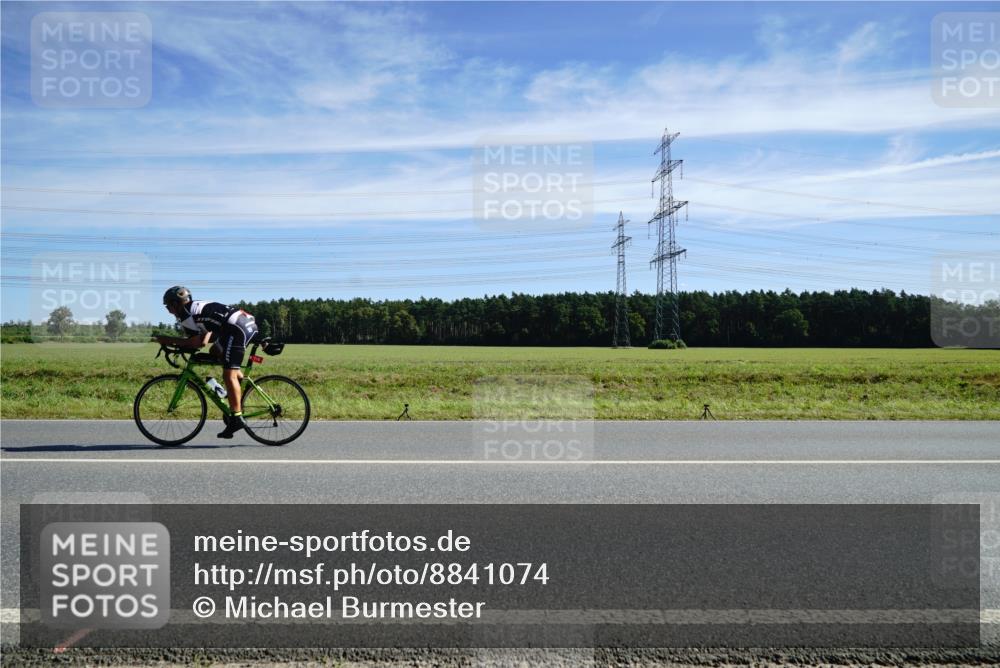 07.09.2025 - 19. Norderstedt Triathlon Michael Burmester http://msf.ph/oto/8841074 07.09.2025 12:23:16 Radfahren 167, 174 meine-sportfotos.de