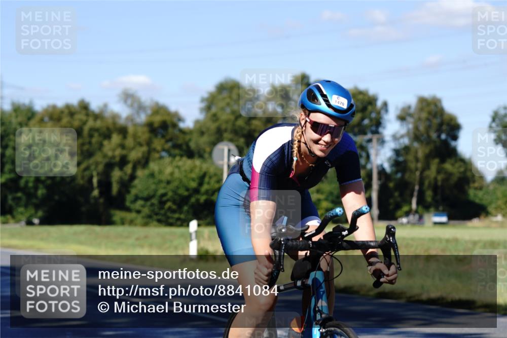 07.09.2025 - 19. Norderstedt Triathlon Michael Burmester http://msf.ph/oto/8841084 07.09.2025 15:17:37 Radfahren 399, 878, 1470 meine-sportfotos.de