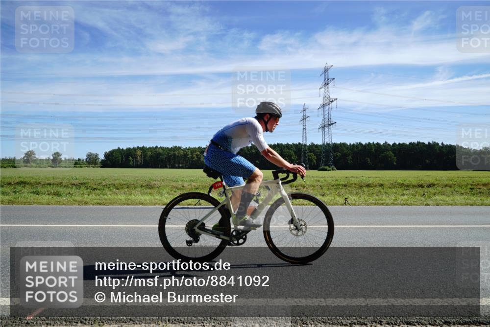 07.09.2025 - 19. Norderstedt Triathlon Michael Burmester http://msf.ph/oto/8841092 07.09.2025 12:23:19 Radfahren 167, 174, 758 meine-sportfotos.de