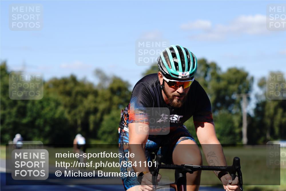 07.09.2025 - 19. Norderstedt Triathlon Michael Burmester http://msf.ph/oto/8841101 07.09.2025 15:19:00 Radfahren 870 meine-sportfotos.de