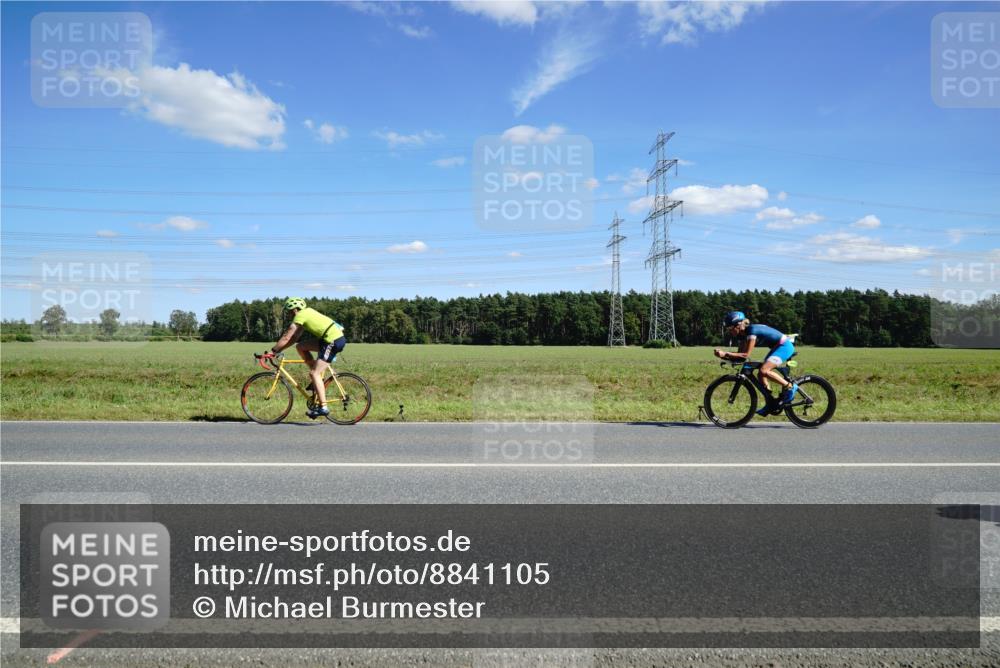 07.09.2025 - 19. Norderstedt Triathlon Michael Burmester http://msf.ph/oto/8841105 07.09.2025 14:30:51 Radfahren 444, 896 meine-sportfotos.de