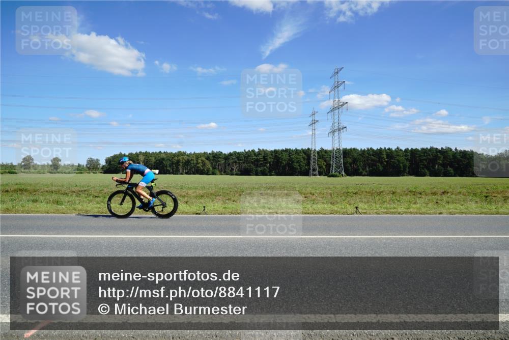 07.09.2025 - 19. Norderstedt Triathlon Michael Burmester http://msf.ph/oto/8841117 07.09.2025 14:30:51 Radfahren 444, 896 meine-sportfotos.de