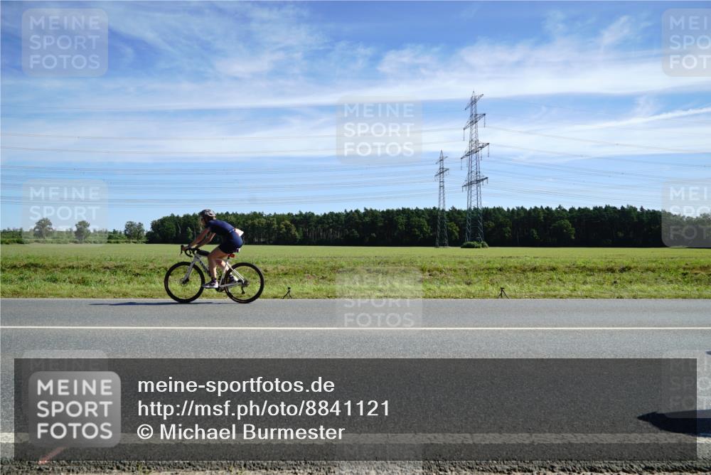 07.09.2025 - 19. Norderstedt Triathlon Michael Burmester http://msf.ph/oto/8841121 07.09.2025 12:23:26 Radfahren 700, 808, 1379 meine-sportfotos.de
