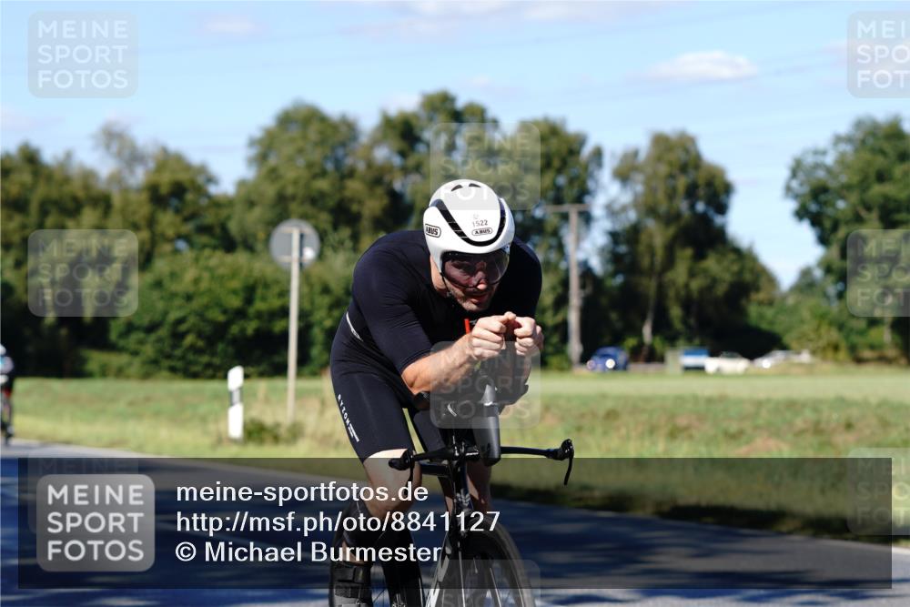 07.09.2025 - 19. Norderstedt Triathlon Michael Burmester http://msf.ph/oto/8841127 07.09.2025 15:19:37 Radfahren 1522 meine-sportfotos.de