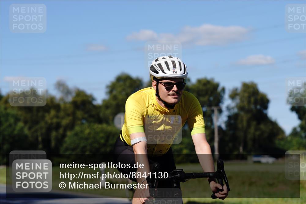 07.09.2025 - 19. Norderstedt Triathlon Michael Burmester http://msf.ph/oto/8841130 07.09.2025 15:19:43 Radfahren 937 meine-sportfotos.de