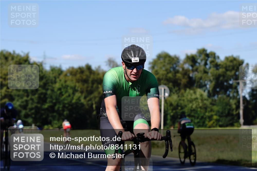 07.09.2025 - 19. Norderstedt Triathlon Michael Burmester http://msf.ph/oto/8841131 07.09.2025 15:19:49 Radfahren 1492, 1511, 1534 meine-sportfotos.de