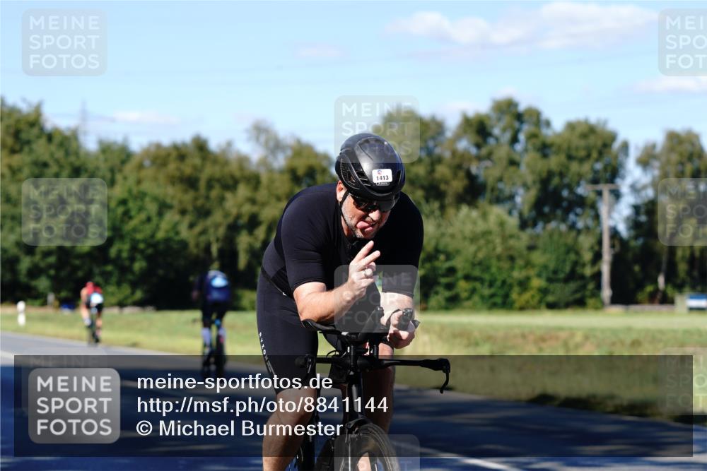 07.09.2025 - 19. Norderstedt Triathlon Michael Burmester http://msf.ph/oto/8841144 07.09.2025 15:20:06 Radfahren 401, 1413 meine-sportfotos.de