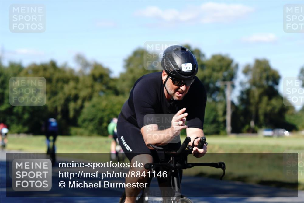 07.09.2025 - 19. Norderstedt Triathlon Michael Burmester http://msf.ph/oto/8841146 07.09.2025 15:20:06 Radfahren 401, 1413 meine-sportfotos.de