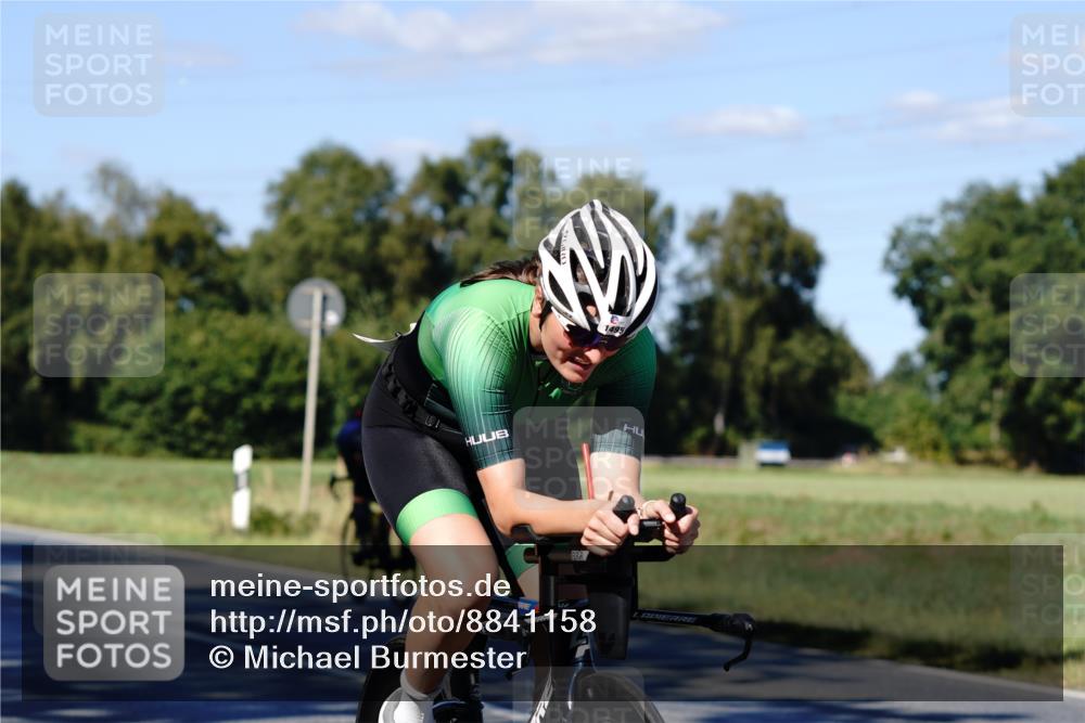 07.09.2025 - 19. Norderstedt Triathlon Michael Burmester http://msf.ph/oto/8841158 07.09.2025 15:20:14 Radfahren 868, 1411, 1495, 1526 meine-sportfotos.de