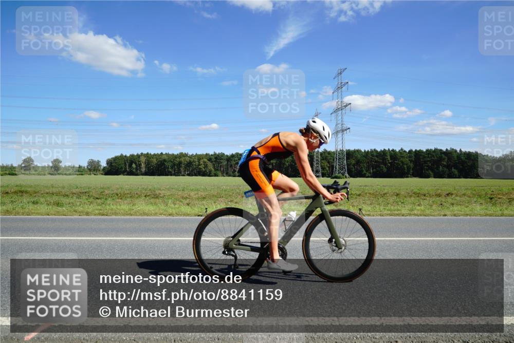 07.09.2025 - 19. Norderstedt Triathlon Michael Burmester http://msf.ph/oto/8841159 07.09.2025 14:30:56 Radfahren 452, 896, 976, 984, 1434 meine-sportfotos.de