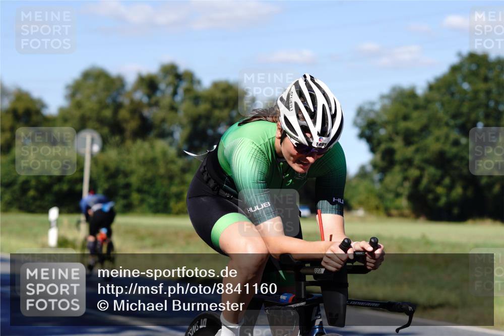 07.09.2025 - 19. Norderstedt Triathlon Michael Burmester http://msf.ph/oto/8841160 07.09.2025 15:20:14 Radfahren 868, 1411, 1495, 1526 meine-sportfotos.de