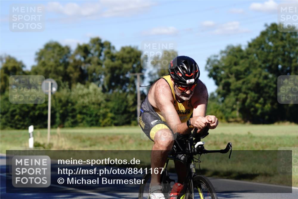 07.09.2025 - 19. Norderstedt Triathlon Michael Burmester http://msf.ph/oto/8841167 07.09.2025 15:20:25 Radfahren 1513, 1523 meine-sportfotos.de