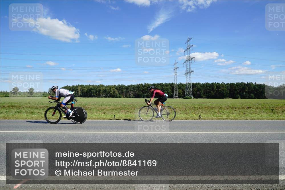 07.09.2025 - 19. Norderstedt Triathlon Michael Burmester http://msf.ph/oto/8841169 07.09.2025 14:31:00 Radfahren 395, 1434 meine-sportfotos.de