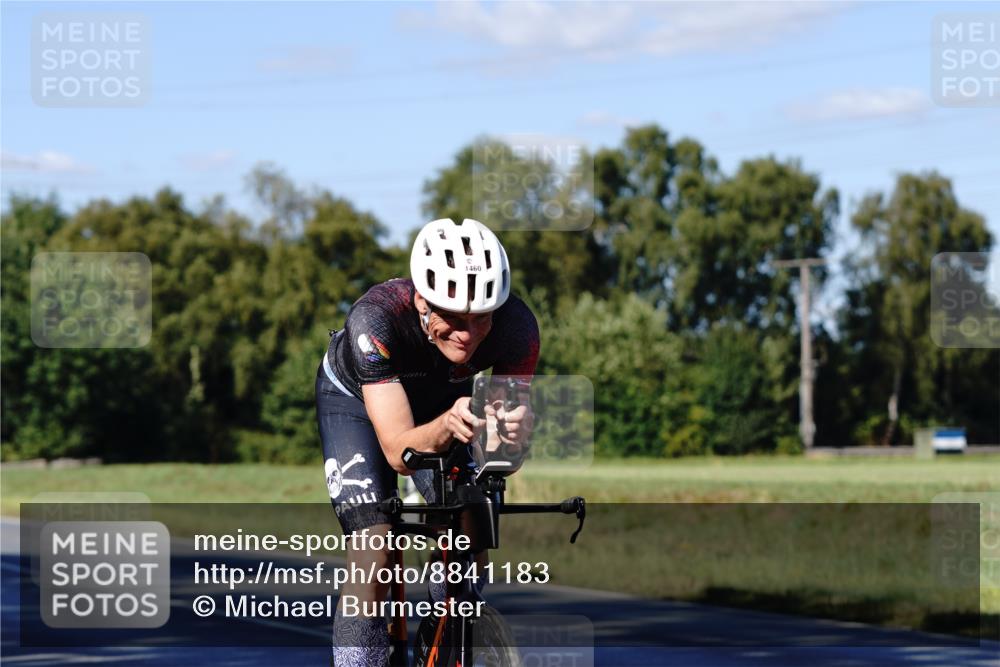 07.09.2025 - 19. Norderstedt Triathlon Michael Burmester http://msf.ph/oto/8841183 07.09.2025 15:20:45 Radfahren 953, 1460 meine-sportfotos.de