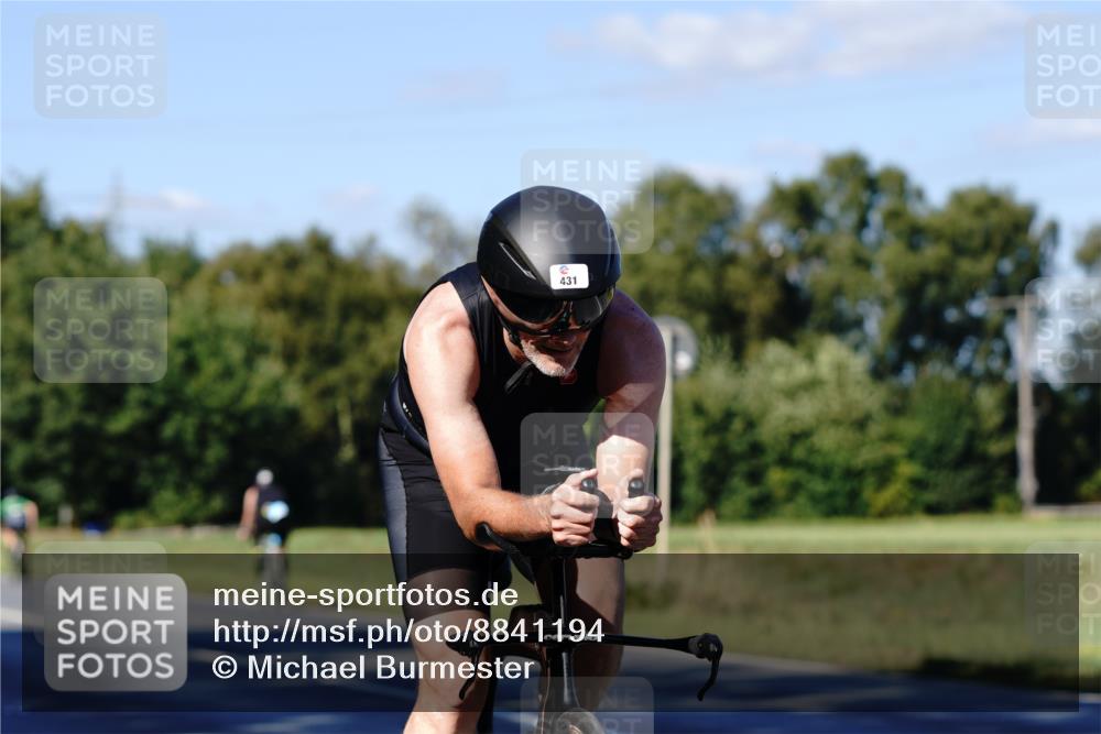 07.09.2025 - 19. Norderstedt Triathlon Michael Burmester http://msf.ph/oto/8841194 07.09.2025 15:20:55 Radfahren 431, 477 meine-sportfotos.de