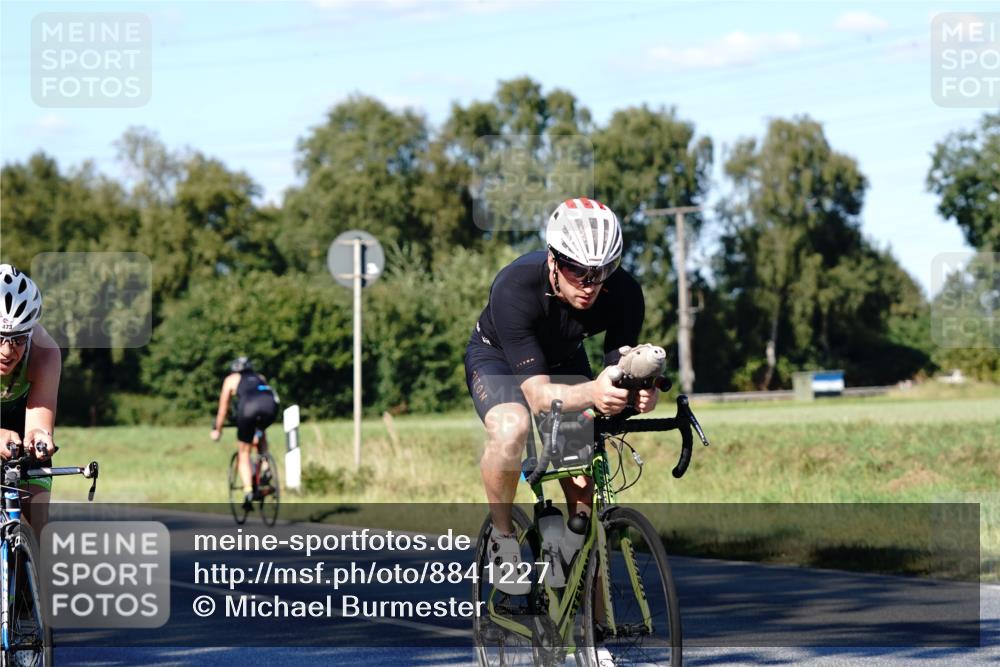 07.09.2025 - 19. Norderstedt Triathlon Michael Burmester http://msf.ph/oto/8841227 07.09.2025 15:21:17 Radfahren 473, 866, 897, 914, 1475, 1504 meine-sportfotos.de